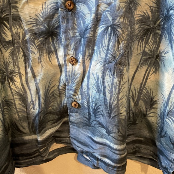 TOMMY BAHAMA Mens 100% Silk Blue Palm Hawaiian Camp‎ Button Up Shirt Size XL - Picture 4 of 8